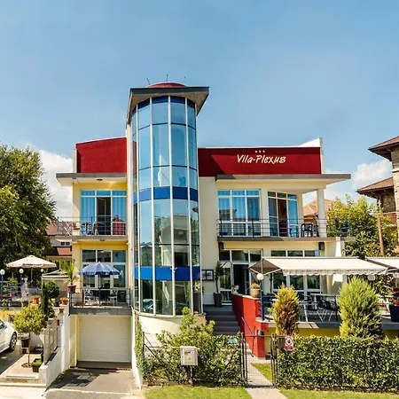 Plexus Boutique