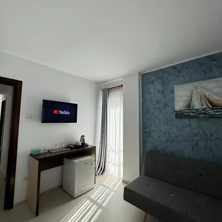 Plexus By Don ゲストハウス 3*