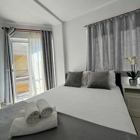 Plexus By Don ゲストハウス