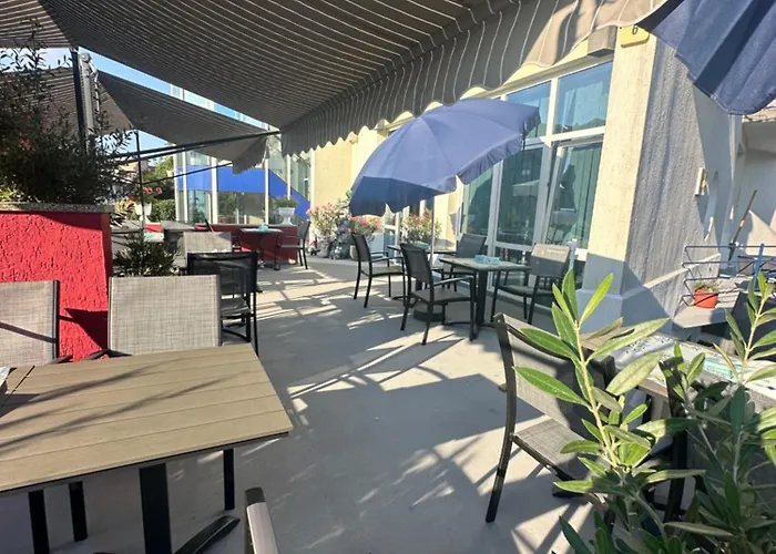 Plexus By Don Pensión 3*